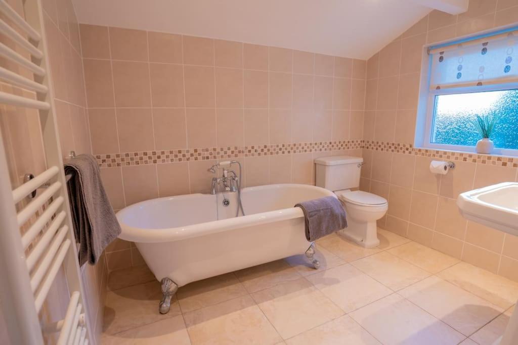 Erwenni, Llanbedrog, Abersoch Near Beach And Pub With Hot Tub Bagian luar foto